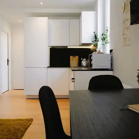 Apartman Cloitre De La Barge - L'elegant - 2min Centre & Cathedrale - 2 Amiens